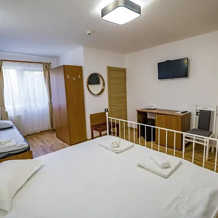 Casa Ypu 3* Două Mai